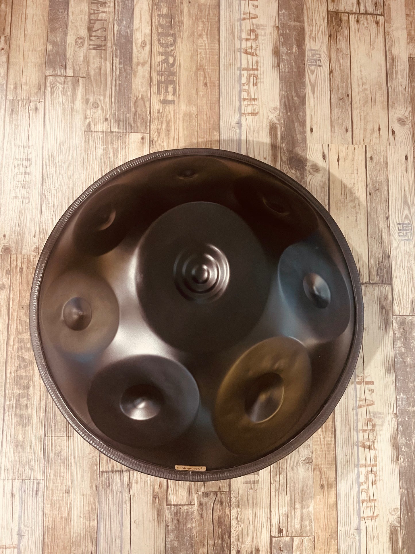 Handpan, Schlagwerk D-minor
