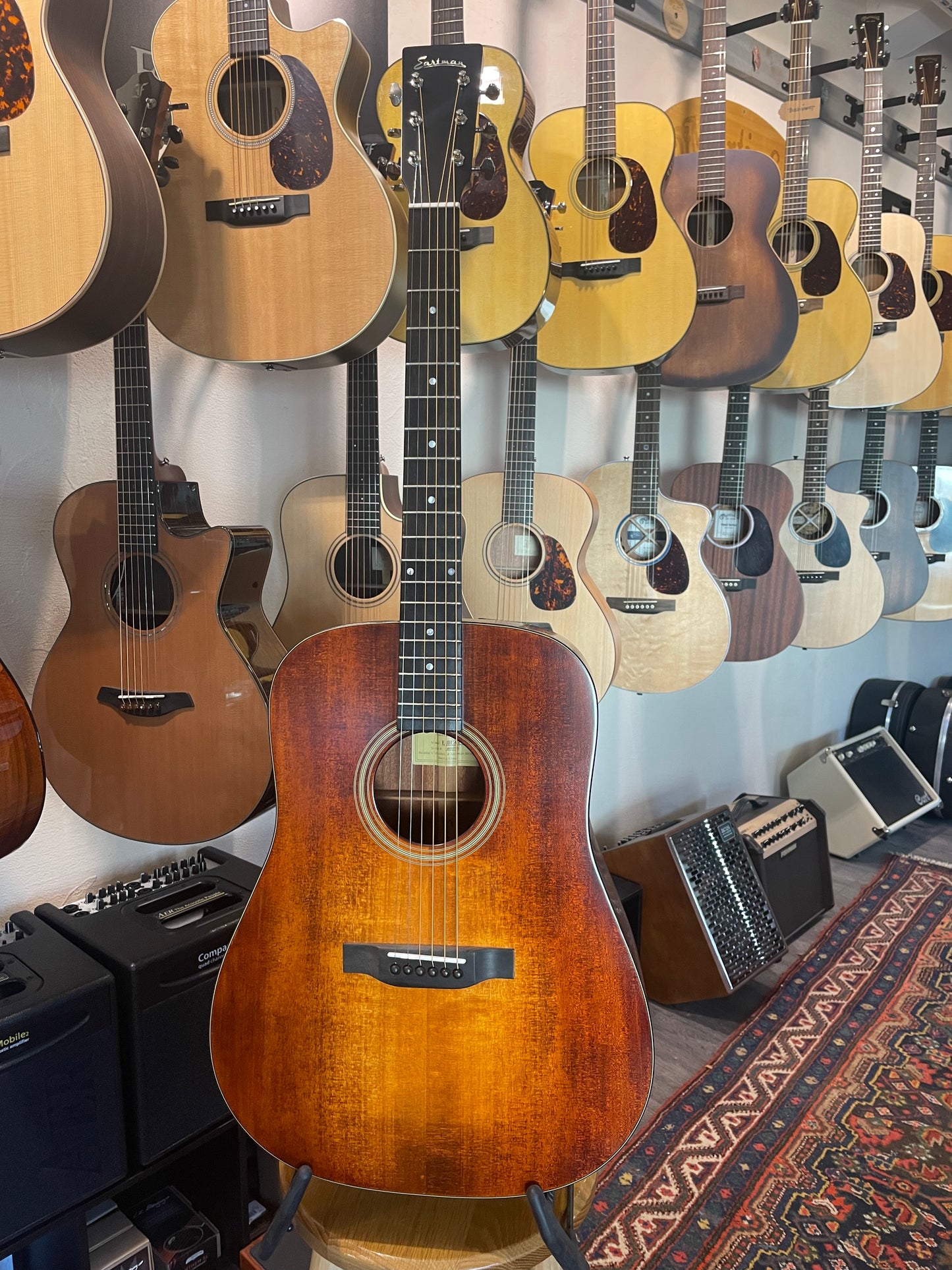 Eastman, E1DL