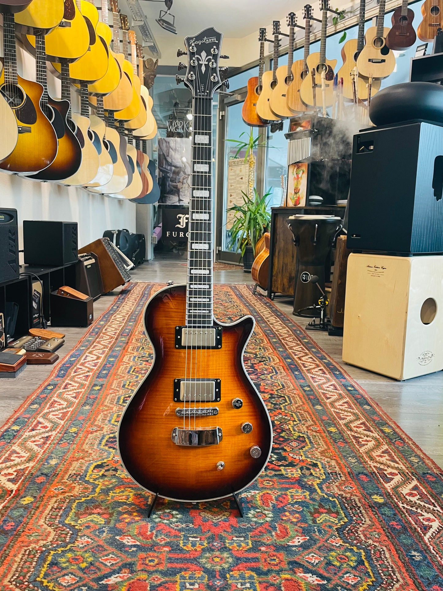 Hagstrom, Ultramax Sunburst