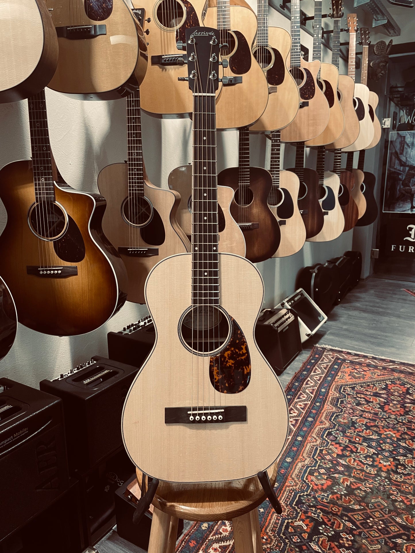 Larrivee, Parlor-03 RW