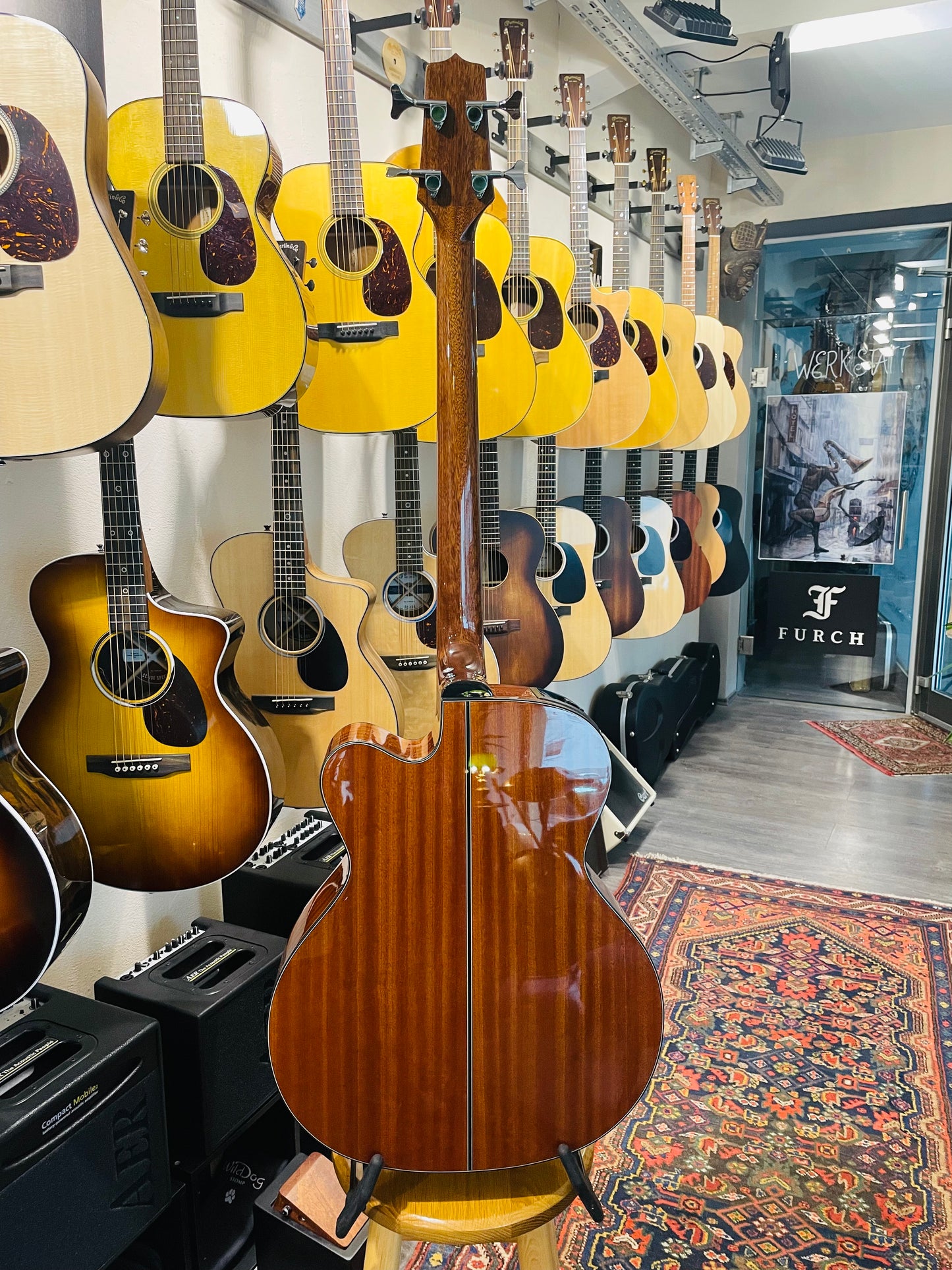 Takamine, TAGB30 CEN2