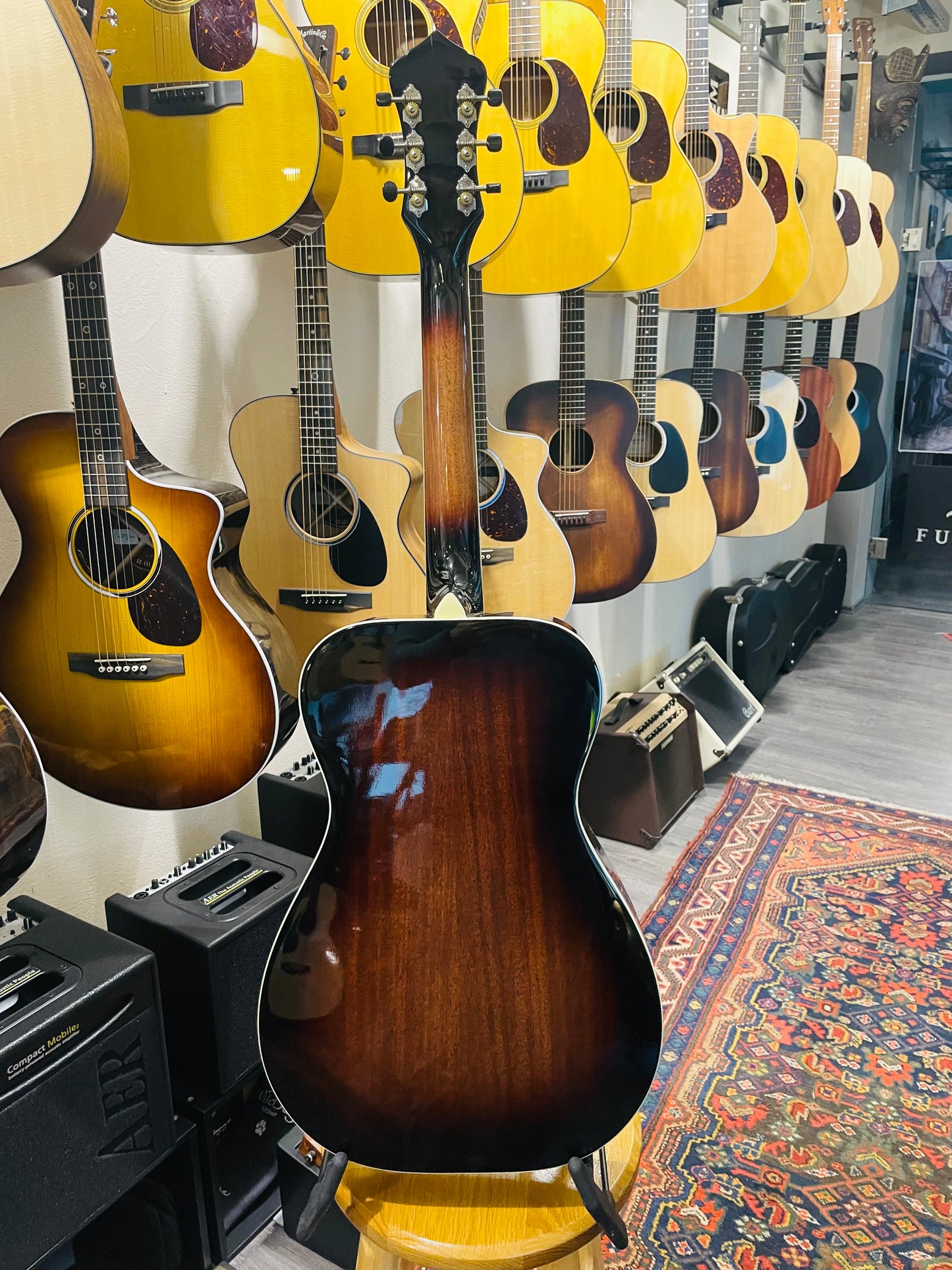 Recording King, Dobro Sunburst
