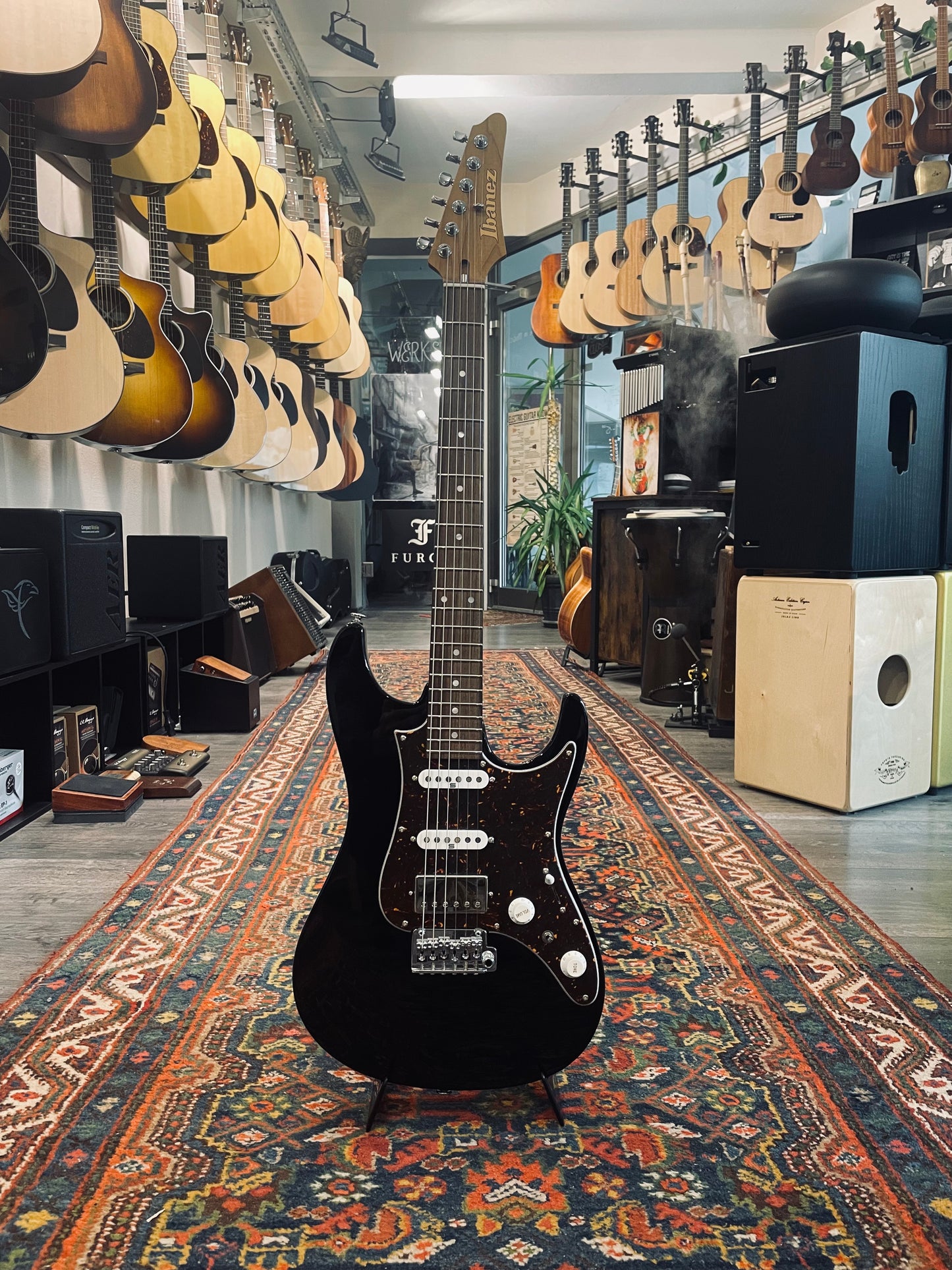 Ibanez, AZ2204N-BK