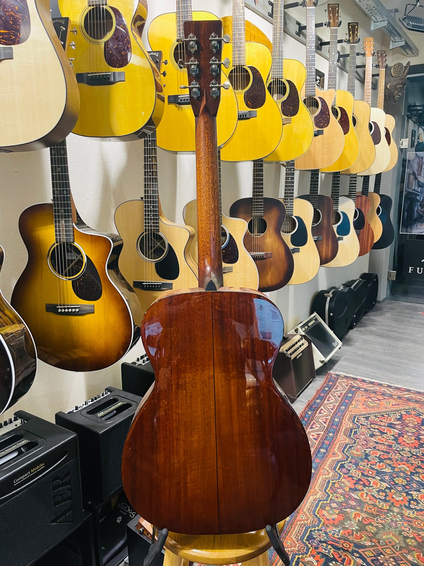 Eastman, E10 OM Sunburst