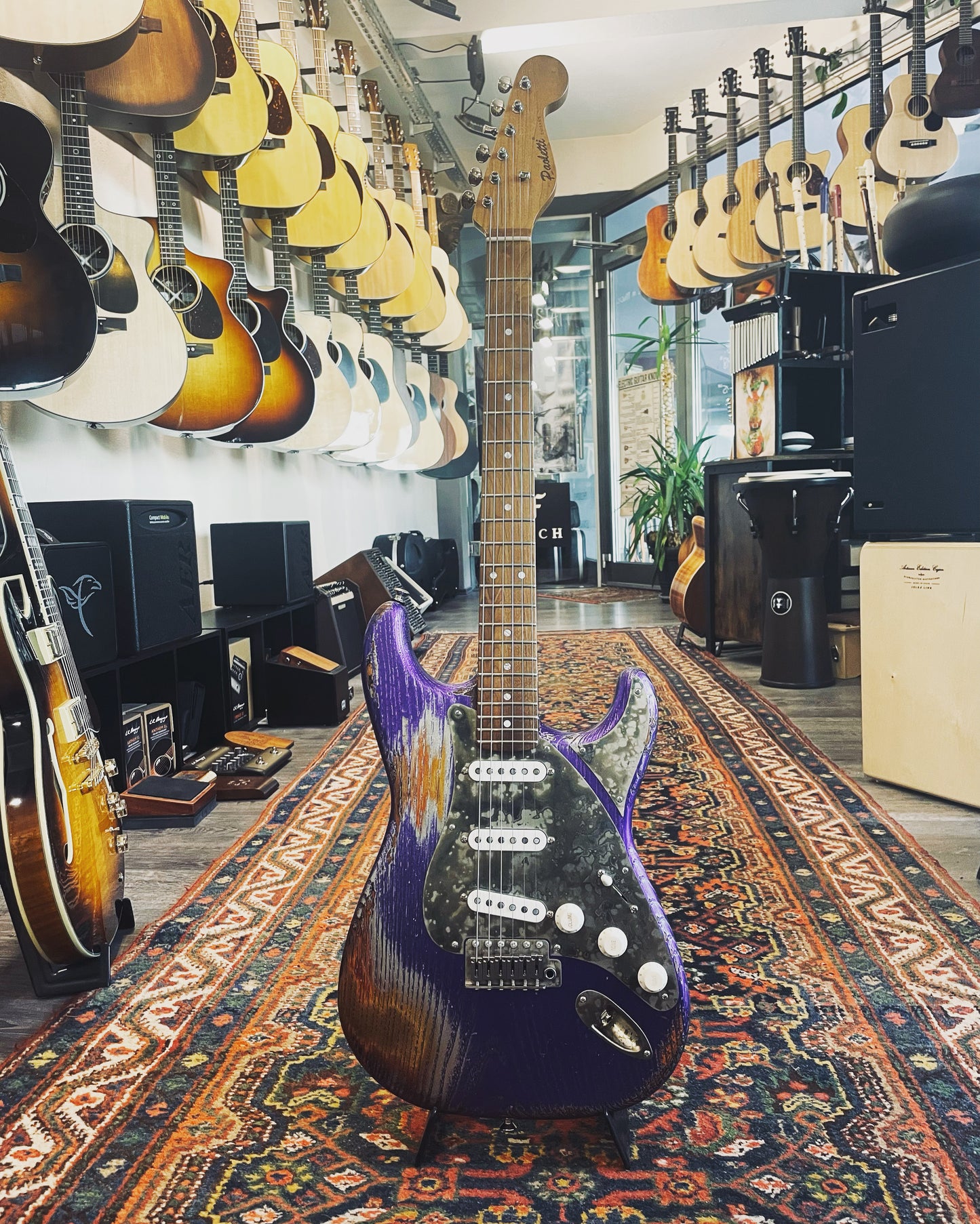 Paoletti, Stratospheric Custom Guitar