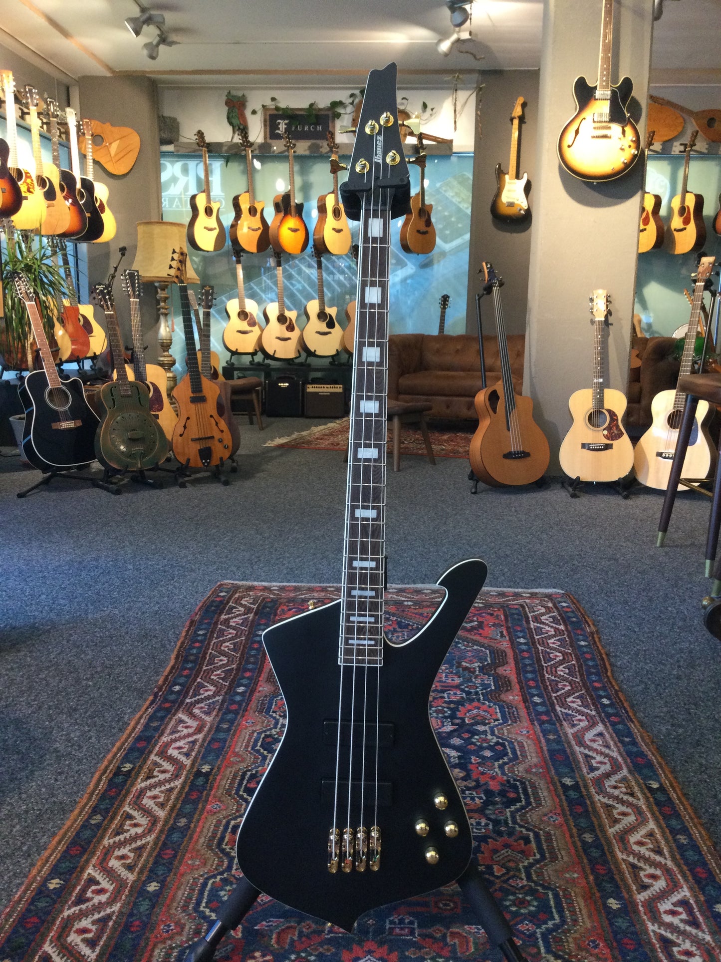 Ibanez Iceman Bass