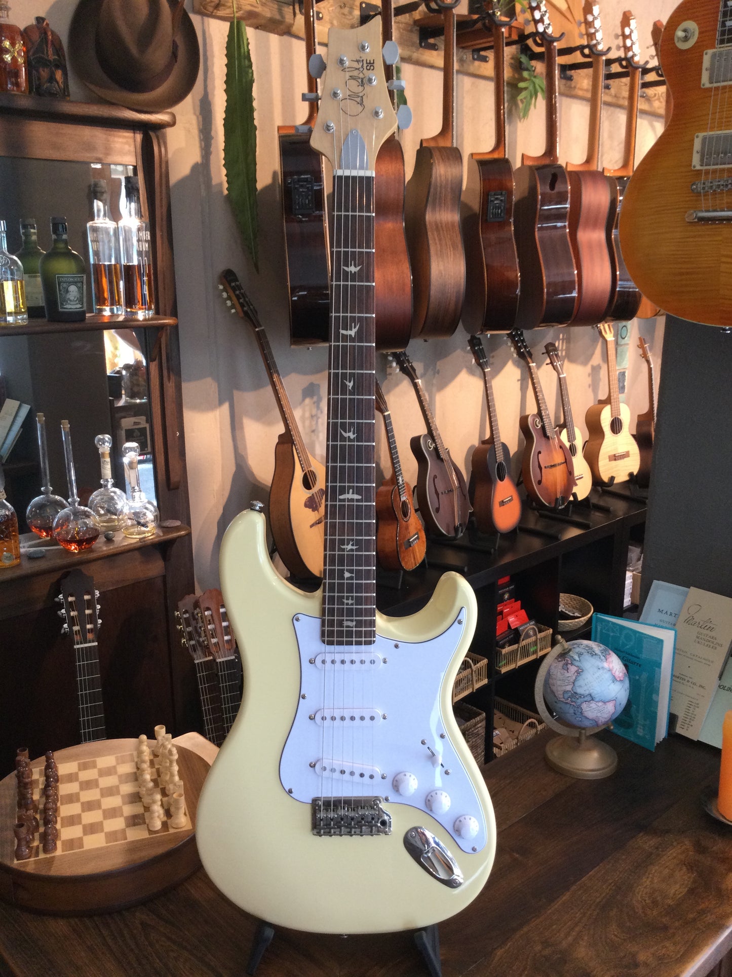 PRS SE Silver Sky Moon White