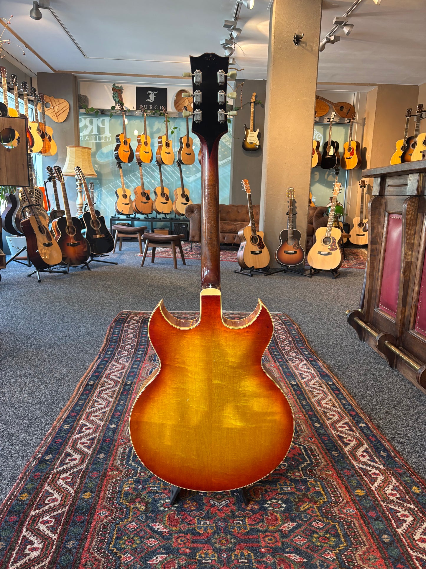 Gibson Barney Kessel 1963
