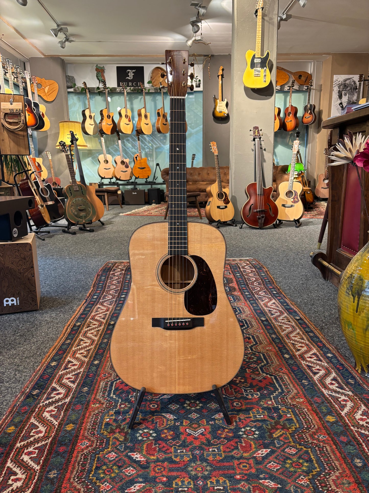 Martin, D-18 Modern Deluxe